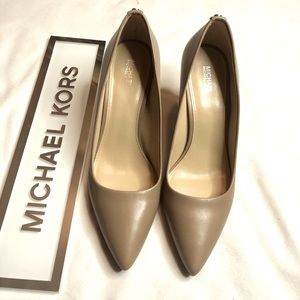 MICHAEL Michael Kors Taupe Pointed-Toe Leather Pumps